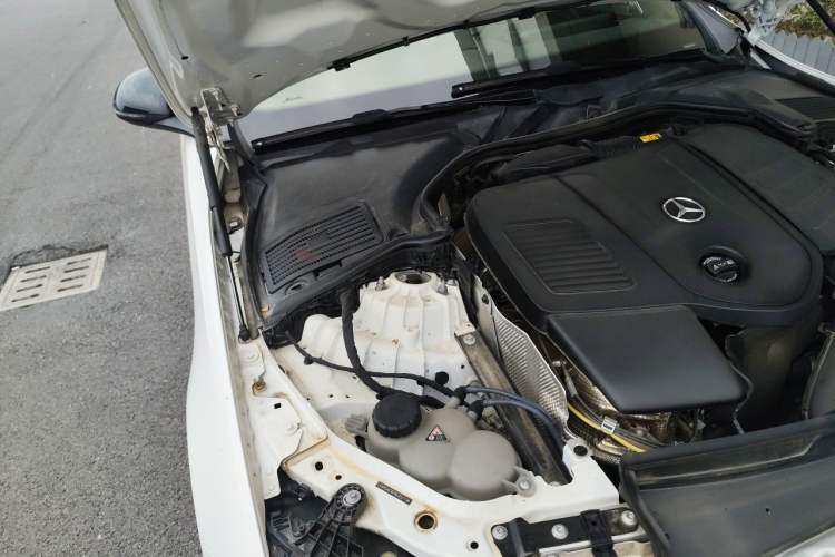 Used Mercedes-Benz C-Class 2024 Facelifted C-Class 260 L Night Edition Sports Version Engine Bay Right
