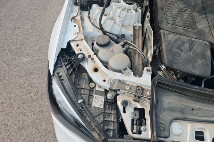 Used Mercedes-Benz C-Class 2024 Restyled C 260 L Sport Edition Engine Bay Right