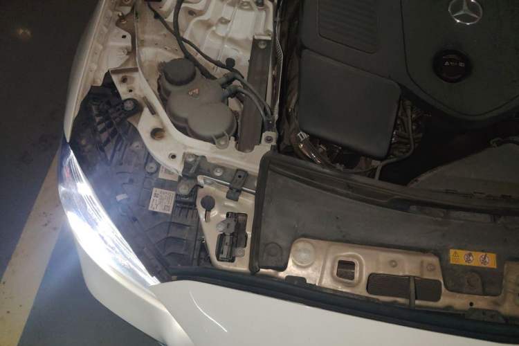 Used Mercedes-Benz C-Class 2024 Restyled C 260 L Sport Edition Engine Bay Right