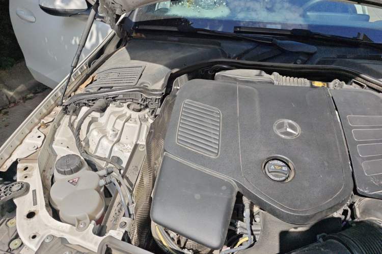 Used Mercedes-Benz C-Class 2024 Second Facelift C 260 L Engine Bay Right