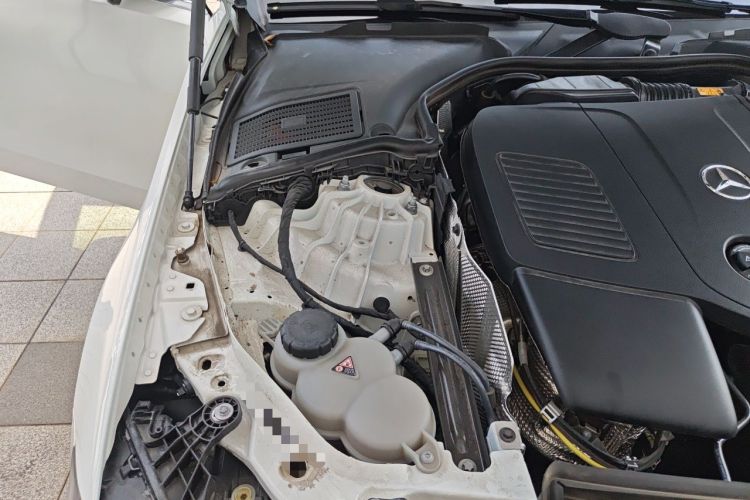 Used Mercedes-Benz C-Class 2024 C 260 L Sport Edition Engine Bay Right