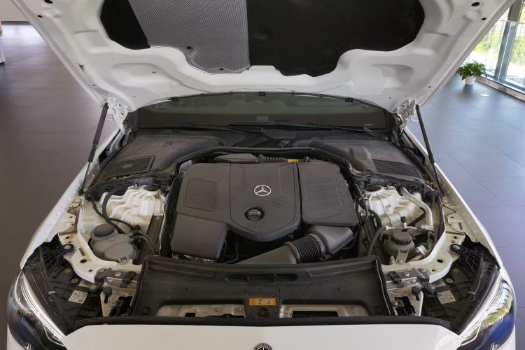 Used Mercedes-Benz C-Class 2024 Facelifted C-Class 260 L Night Edition Sports Version Engine Bay