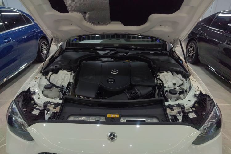 Used Mercedes-Benz C-Class 2024 Facelifted C-Class 260 L Night Edition Sports Version Engine Bay