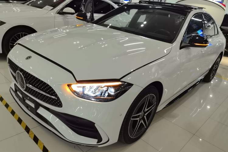 Used Mercedes-Benz C-Class 2024 Facelifted C-Class 260 L Night Edition Sports Version Guazi used car, China used car export, Used car for sale, Used  cars, Cheapest cars for sale