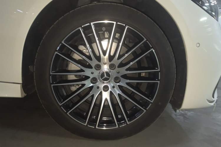 Used Mercedes-Benz C-Class 2024 Second Facelift C 260 L Sport Edition Exterior 1