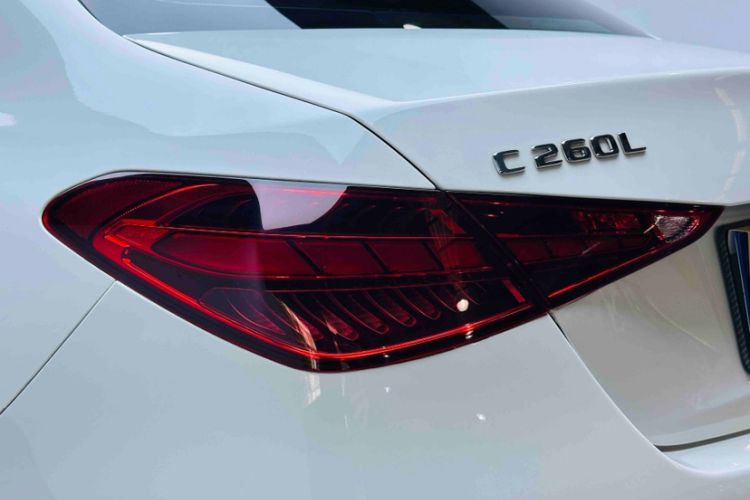 Used Mercedes-Benz C-Class 2024 Restyled C 260 L Sport Edition Exterior 10
