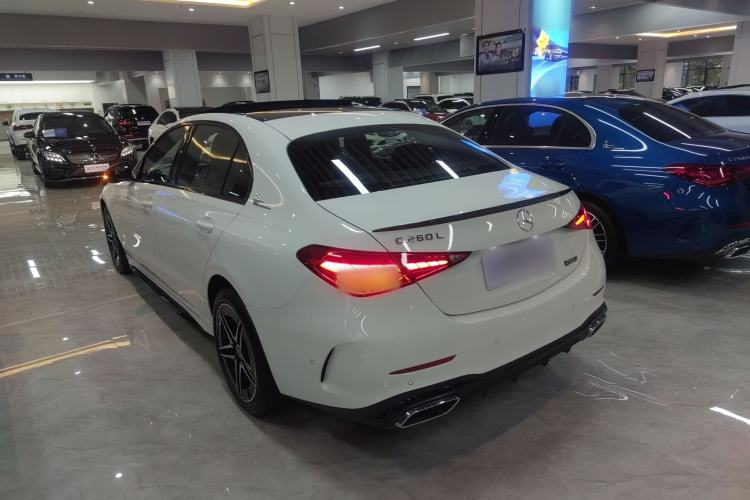 Used Mercedes-Benz C-Class 2024 Facelifted C-Class 260 L Night Edition Sports Version Exterior 2