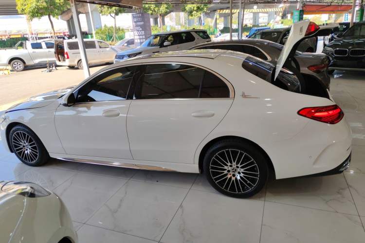 Used Mercedes-Benz C-Class 2024 Restyled C 200 L Sport Edition Exterior 3