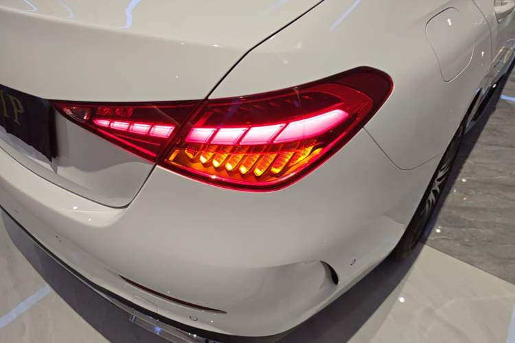 Used Mercedes-Benz C-Class 2024 Restyled C 260 L Sport Edition Exterior 3