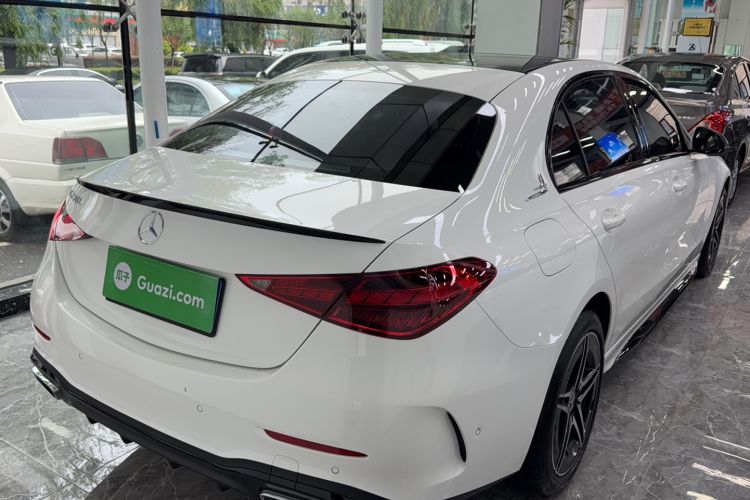 Used Mercedes-Benz C-Class 2024 Facelifted C-Class 260 L Night Edition Sports Version Exterior 3
