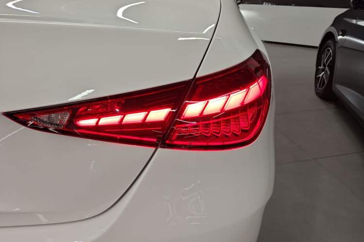 Used Mercedes-Benz C-Class 2024 Second Facelift C 260 L Sport Edition Exterior 3