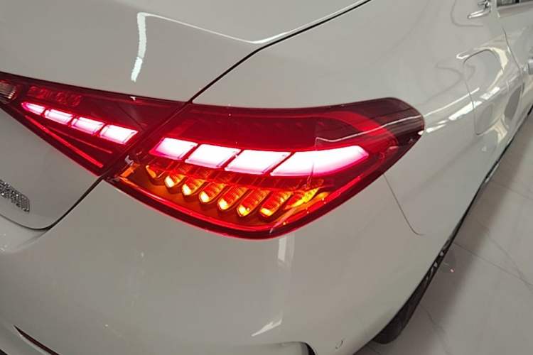 Used Mercedes-Benz C-Class 2024 Restyled C 260 L Sport Edition Exterior 3