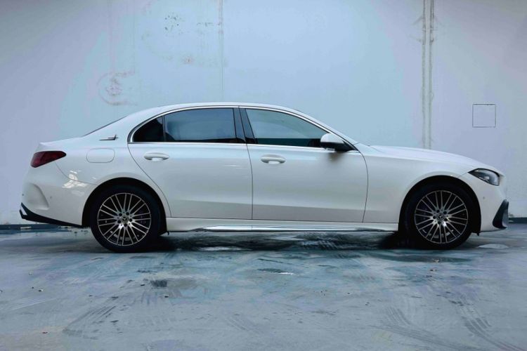 Used Mercedes-Benz C-Class 2024 Restyled C 260 L Sport Edition Exterior 4