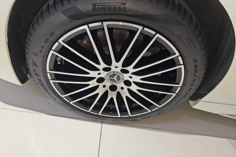 Used Mercedes-Benz C-Class 2024 Second Facelift C 260 L Sport Edition Exterior 4