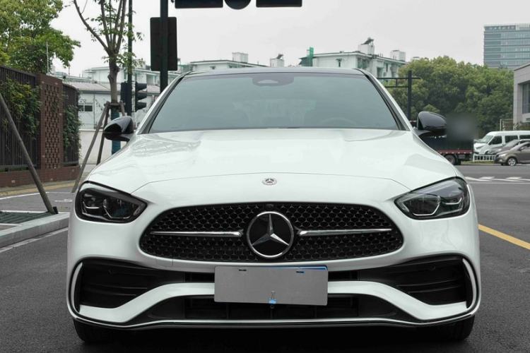 Used Mercedes-Benz C-Class 2024 Facelift C 260 L Night Edition Sport Version Exterior 4
