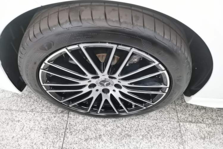 Used Mercedes-Benz C-Class 2024 Restyled C 200 L Sport Edition Exterior 4