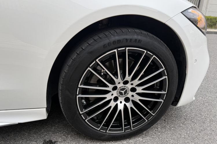 Used Mercedes-Benz C-Class 2024 Restyled C 260 L Sport Edition Exterior 4