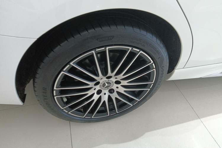 Used Mercedes-Benz C-Class 2024 Restyled C 260 L Sport Edition Exterior 5