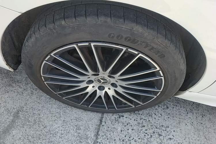 Used Mercedes-Benz C-Class 2024 Second Facelift C 260 L Sport Edition Exterior 5