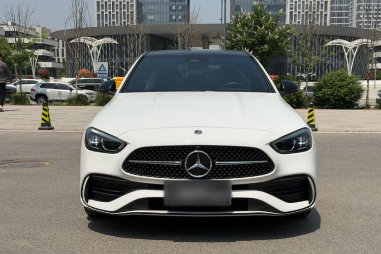 Used Mercedes-Benz C-Class 2024 Facelifted C-Class 260 L Night Edition Sports Version Exterior 5