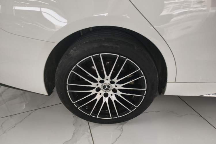 Used Mercedes-Benz C-Class 2024 Restyled C-Class 260 L Sport Edition Exterior 5