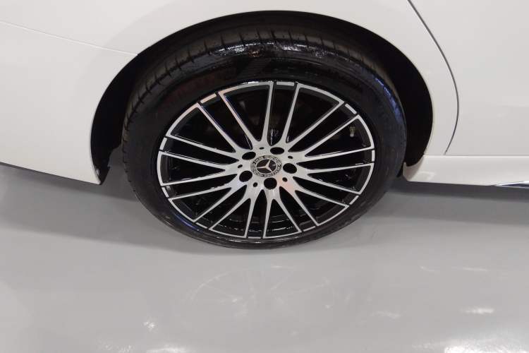 Used Mercedes-Benz C-Class 2024 Restyled C-Class 260 L Sport Edition Exterior 5