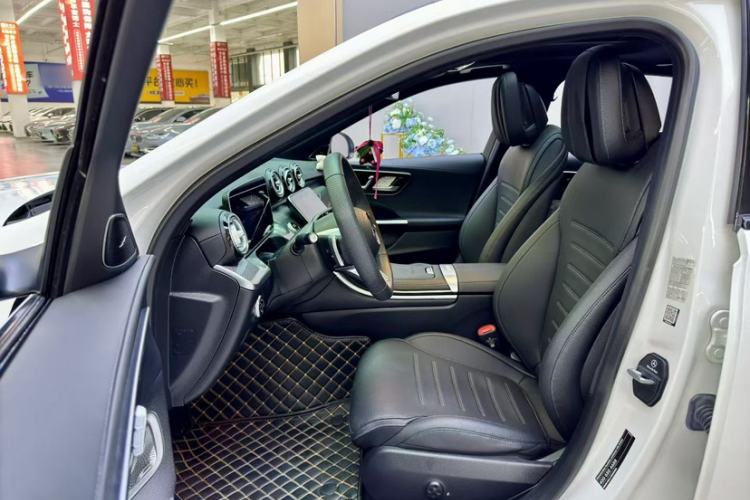 Used Mercedes-Benz C-Class 2024 Facelift C 260 L Night Edition Sport Version Exterior 6