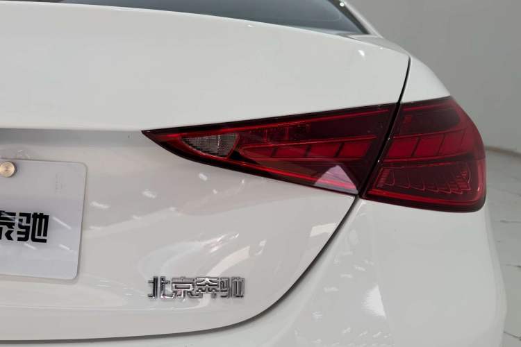 Used Mercedes-Benz C-Class 2024 Second Facelift C 260 L Sport Edition Exterior 6