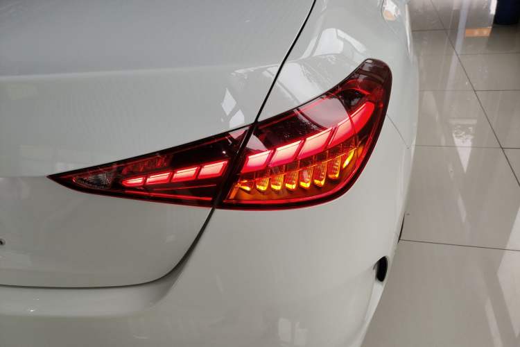 Used Mercedes-Benz C-Class 2024 Restyled C 260 L Sport Edition Exterior 6