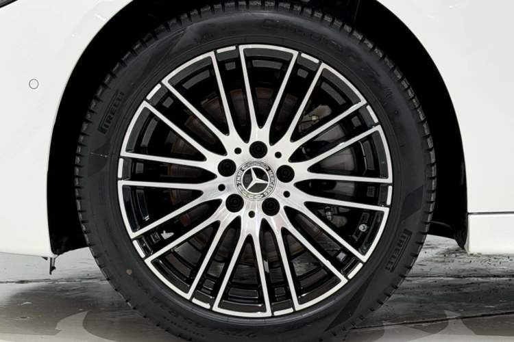 Used Mercedes-Benz C-Class 2024 Second Facelift C 260 L Sport Edition Exterior 7