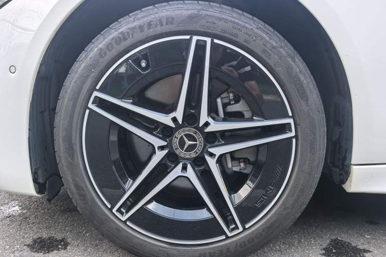 Used Mercedes-Benz C-Class 2024 Facelift C 260 L Night Edition Sport Version Exterior 7