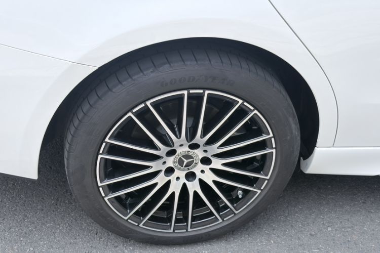 Used Mercedes-Benz C-Class 2024 C 200 L Sport Edition Exterior 8