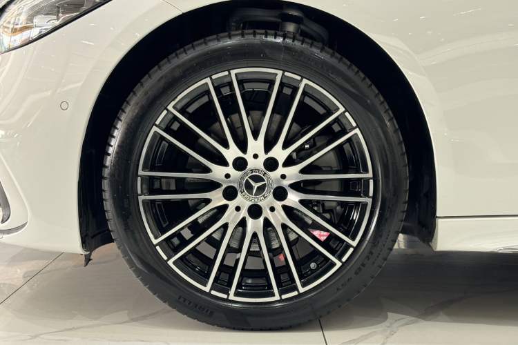 Used Mercedes-Benz C-Class 2024 C 200 L Sport Edition Exterior 8