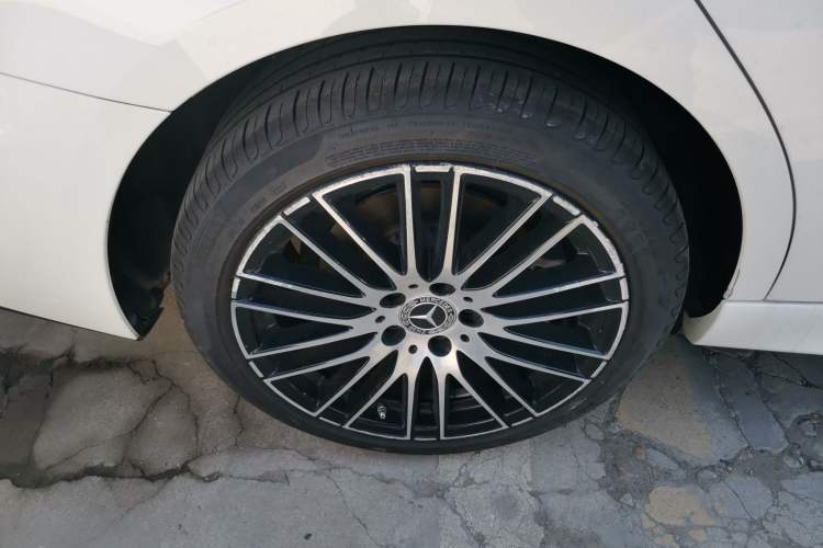 Used Mercedes-Benz C-Class 2024 C 200 L Sport Edition Exterior 8