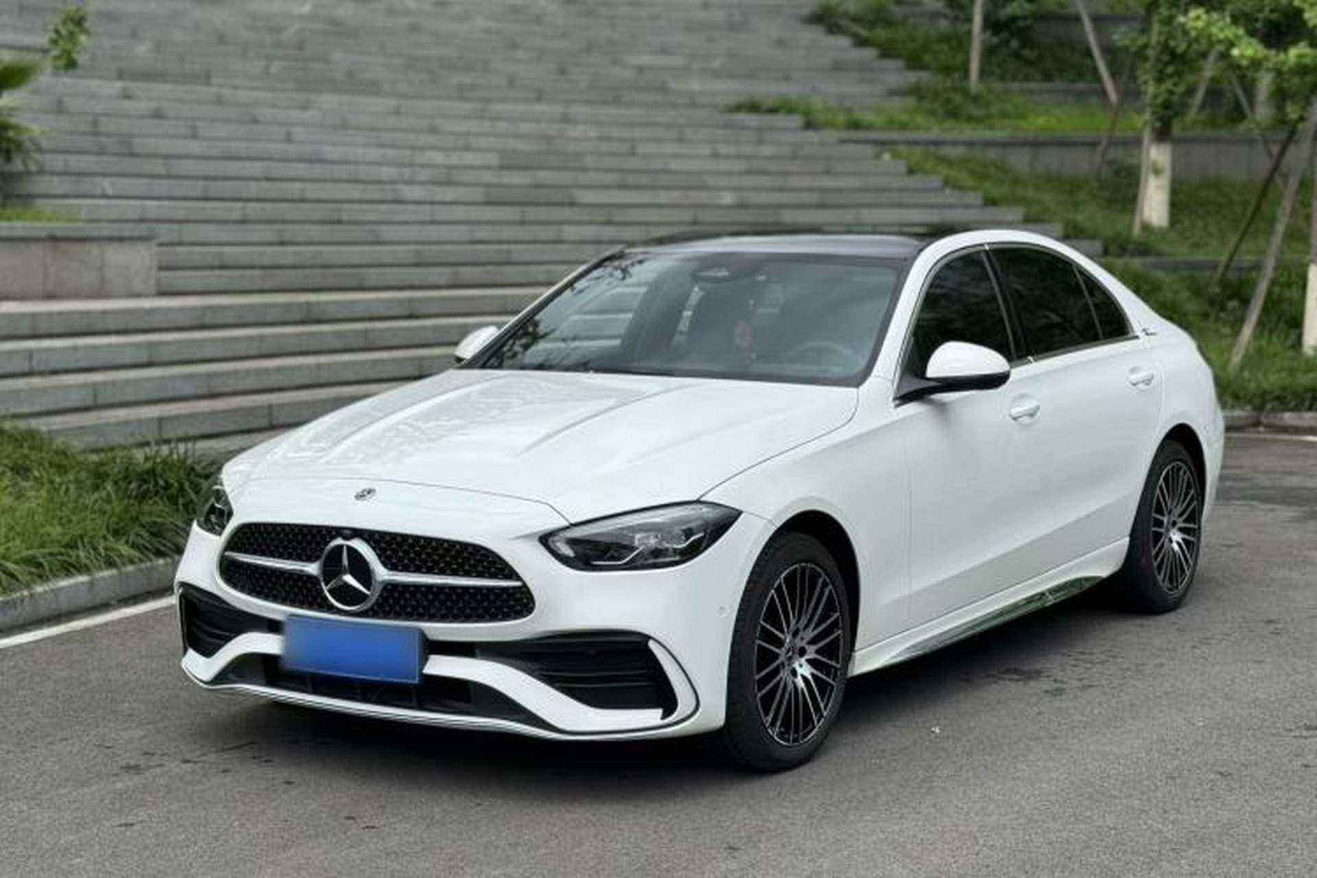 Used Mercedes-Benz C-Class 2024 Second Facelift C 260 L Sport Edition Front Left 45 Deg