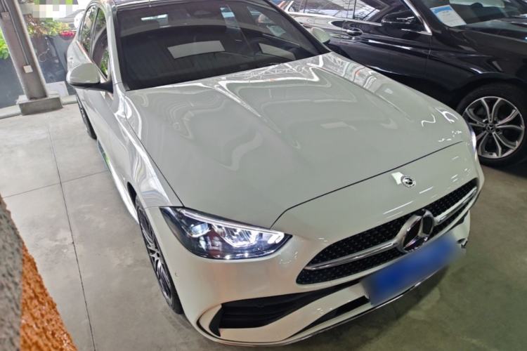 Used Mercedes-Benz C-Class 2024 Restyled C 260 L Sport Edition Front Right 45 Deg