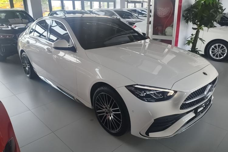 Used Mercedes-Benz C-Class 2024 Restyled C 260 L Sport Edition Front Right 45 Deg