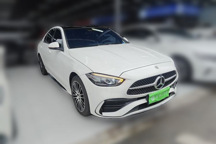 Used Mercedes-Benz C-Class 2024 C 260 L Sport Edition Front Right 45 Deg