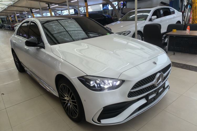 Used Mercedes-Benz C-Class 2024 C 260 L Sport Edition Front Right 45 Deg