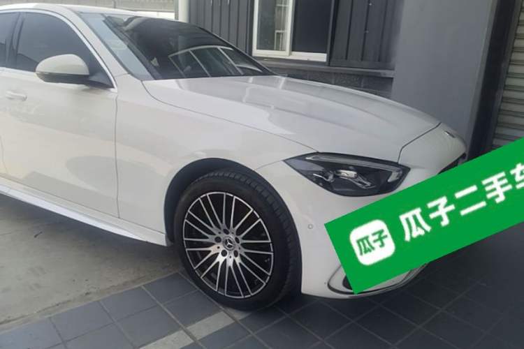 Used Mercedes-Benz C-Class 2024 Restyled C-Class 260 L Sport Edition Front Right 45 Deg