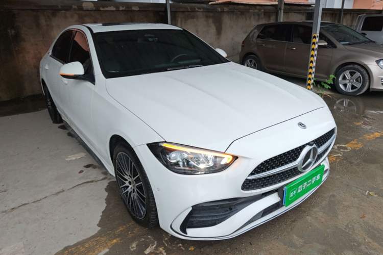 Used Mercedes-Benz C-Class 2024 C 200 L Sport Edition Front Right 45 Deg
