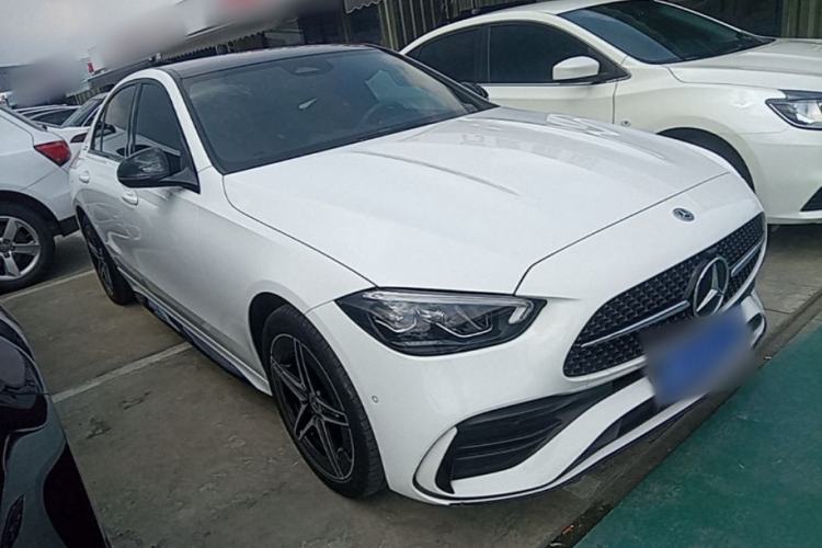 Used Mercedes-Benz C-Class 2024 Facelift C 260 L Night Edition Sport Version Front Right 45 Deg