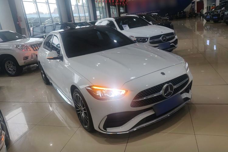 Used Mercedes-Benz C-Class 2024 Second Facelift C 260 L Sport Edition Front Right 45 Deg