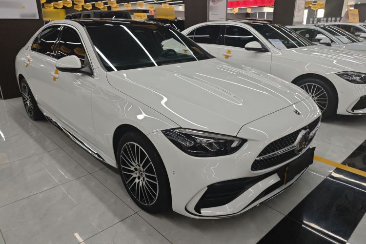 Used Mercedes-Benz C-Class 2024 C 260 L Sport Edition Front Right 45 Deg