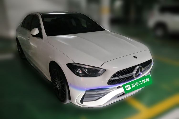 Used Mercedes-Benz C-Class 2024 Facelift C 260 L Front Right 45 Deg