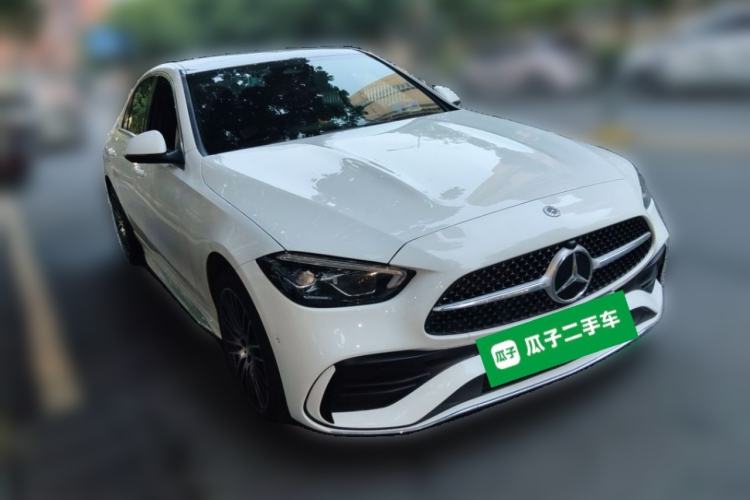 Used Mercedes-Benz C-Class 2024 C 260 L Sport Edition Front Right 45 Deg