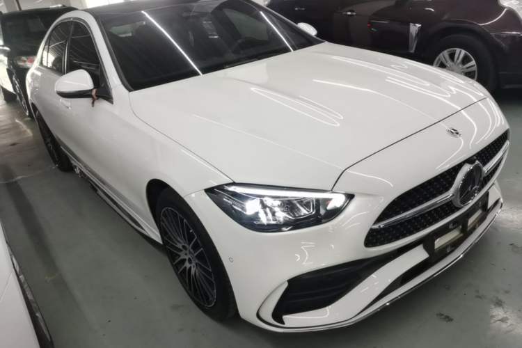Used Mercedes-Benz C-Class 2024 Second Facelift C 260 L Sport Edition Front Right 45 Deg