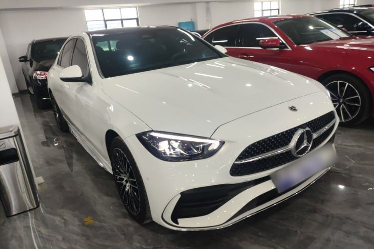Used Mercedes-Benz C-Class 2024 Restyled C-Class 260 L Sport Edition Front Right 45 Deg