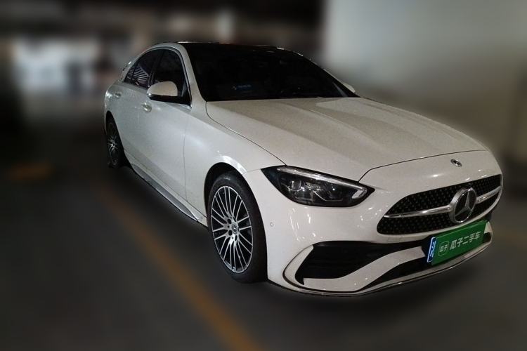 Used Mercedes-Benz C-Class 2024 Restyled C-Class 260 L Sport Edition Front Right 45 Deg