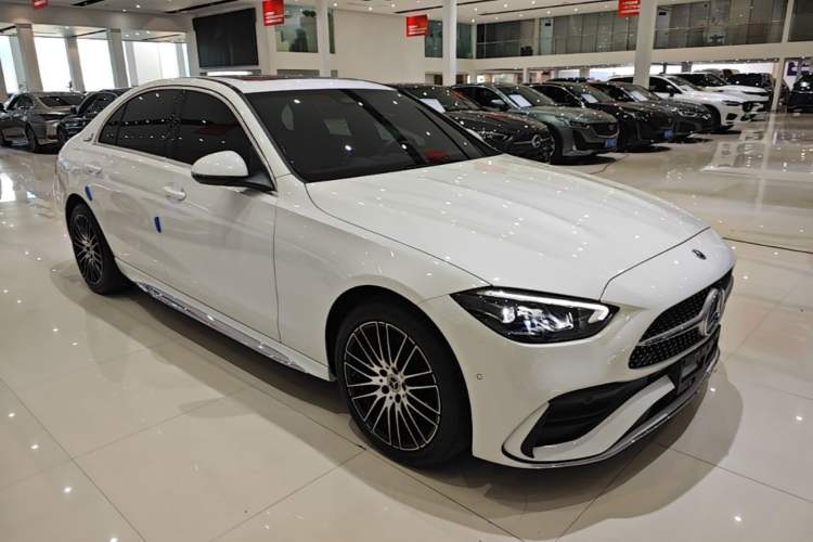 Used Mercedes-Benz C-Class 2024 C 200 L Sport Edition Front Right 45 Deg